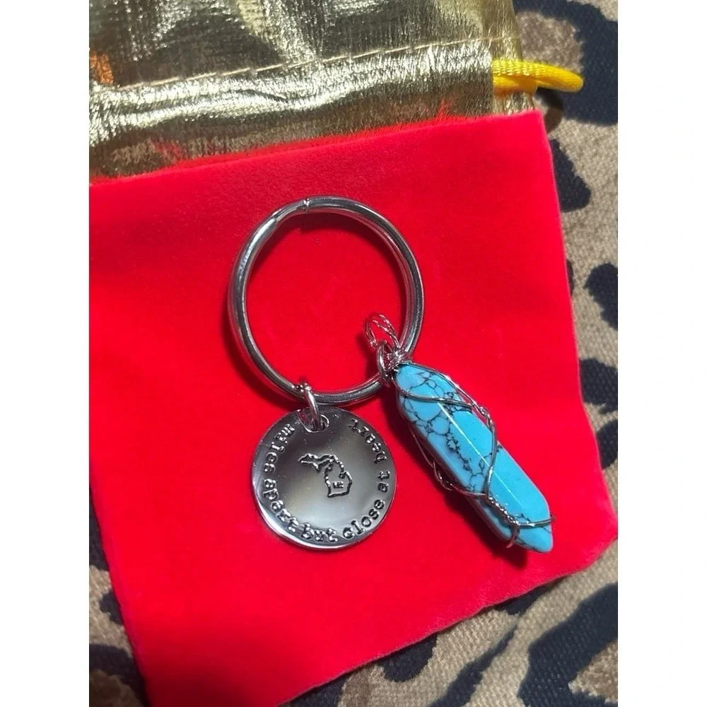 NEW Miles Apart Close‎ At Heart State Keychain w/ Healing Crystal, Michigan